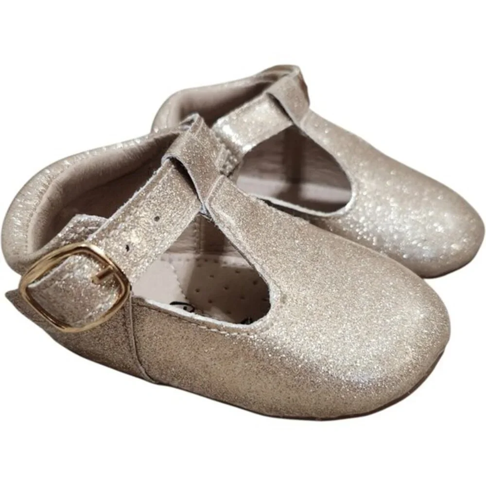 A‎ Bear Co Toddler Size 3 Color Change Gold Smooth Glitter T-Straps Girls